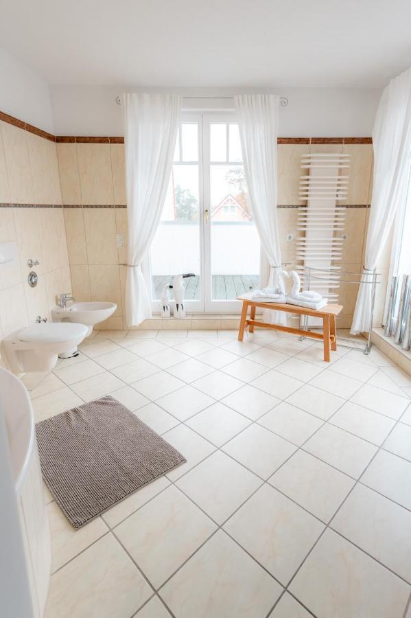 Villa Duene Mit Grosser Sonnenterrasse, Kamin, Wlan Und Tiefgarage Fuer 2-4 Personen Kühlungsborn Dış mekan fotoğraf